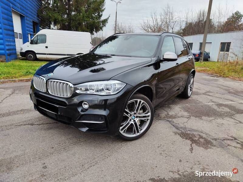 Czarny Używany 2017 BMW X5 M50 SUV | 135 999 zł - Obraz 1/4