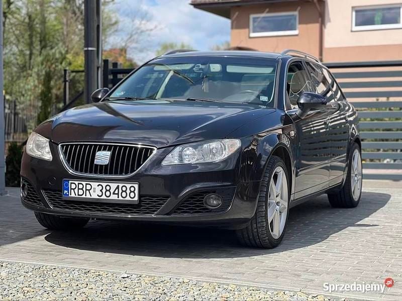 Czarny Używany 2009 Seat Exeo Kombi | 21 900 zł (Uczciwa cena) - Obraz 1/4