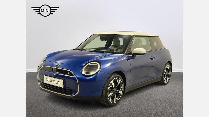 Używany Mini Cooper SE 160 kW (218 KM) 2023 Blazing blue metalizowany Hatchback