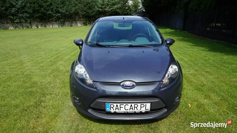 Szary Używany 2011 Ford Fiesta Hatchback | 17 999 zł (Uczciwa cena) - Obraz 1/4