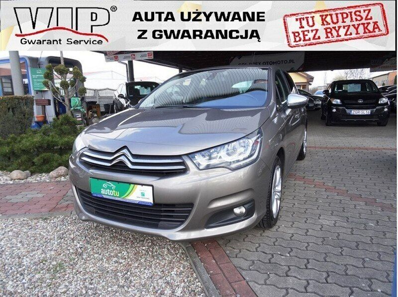 Beżowy Używany 2015 Citroën C4 Feel Hatchback | 30 900 zł (Dość drogi) - Obraz 1/4
