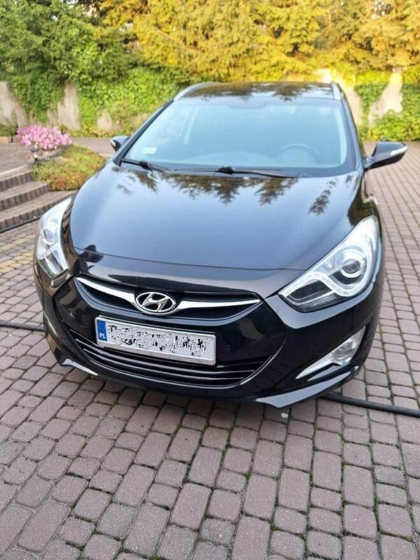 Używany Hyundai i40 2013 Czarny Kombi