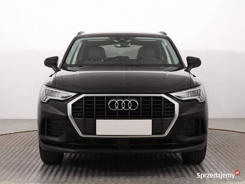 Czarny Używany 2022 Audi Q3 SUV | 125 999 zł (Uczciwa cena) - Obraz 1/4