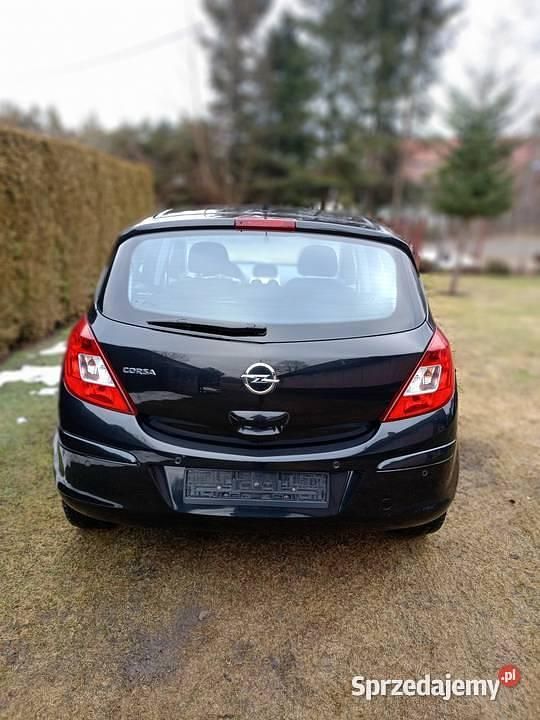 Używany Opel Corsa 2012 Czarny Hatchback