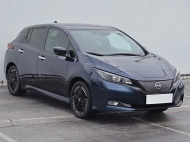 Używany Nissan Leaf 110 kW (150 KM) 2022 Niebieski Hatchback