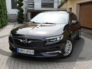 Czarny Używany 2017 Opel Insignia Country Tourer Kombi | 52 900 zł (Uczciwa cena) - Obraz 1/4