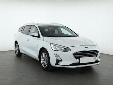 Biały Używany 2019 Ford Focus Kombi | 37 999 zł (Uczciwa cena) - Obraz 1/4