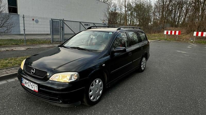 Czarny Używany 2000 Opel Astra Kombi | 3600 zł (Dość drogi) - Obraz 1/4
