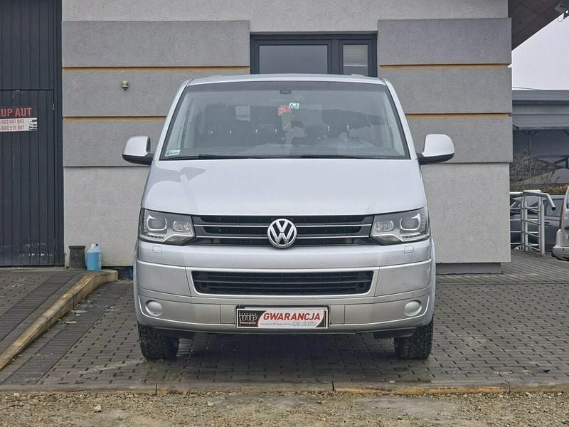 Używany VW Caravelle 2015 Srebrny Minivan