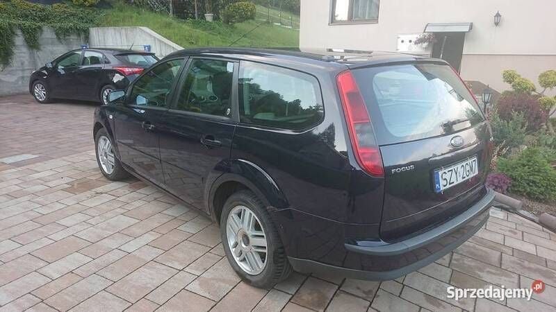Granatowy Używany 2005 Ford Focus Kombi | 3400 zł (Uczciwa cena) - Obraz 1/4