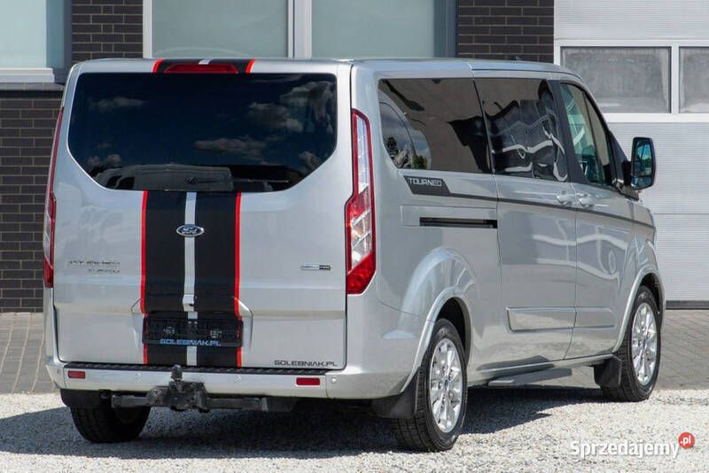 Srebrny Używany 2023 Ford Tourneo Custom Titanium Sedan/Limuzyna | 151 900 zł (Super Cena) - Obraz 1/4