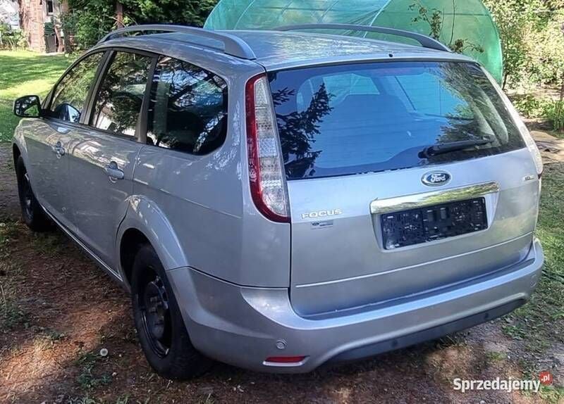 Używany Ford Focus Titanium 2009 Srebrny Sedan/Limuzyna