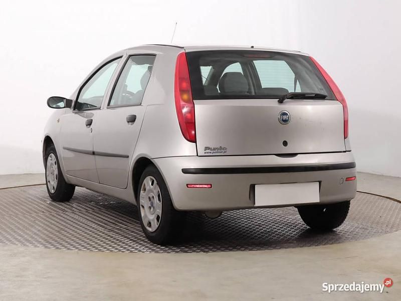 Używany Fiat Punto 2004 Srebrny Hatchback