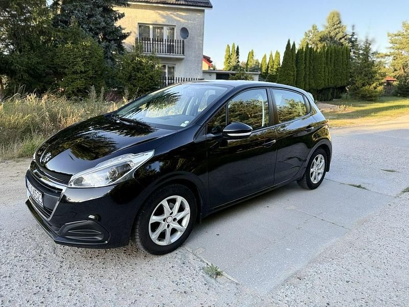 Czarny (metalik) Używany 2015 Peugeot 208 Hatchback | 22 800 zł (Uczciwa cena) - Obraz 1/4