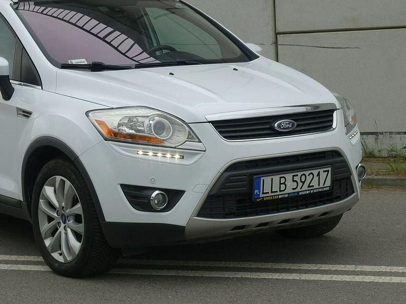 Używany Ford Kuga 163 KM (119 kW) 2011 Biały SUV