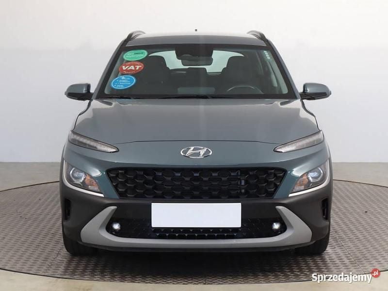 Szary Używany 2022 Hyundai Kona SUV | 89 999 zł (Uczciwa cena) - Obraz 1/4