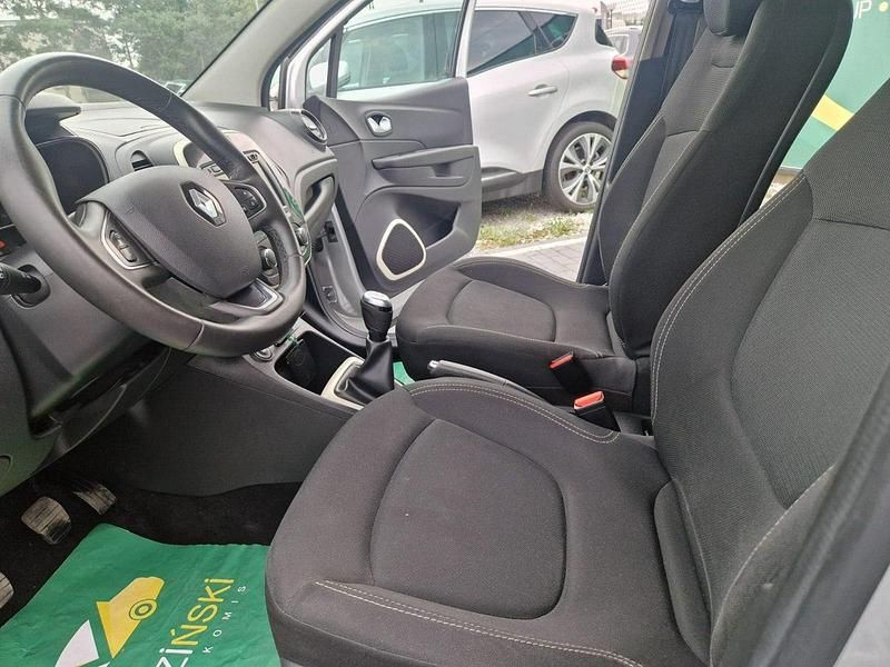 Używany Renault Captur 90 KM (66 kW) 2018 Srebrny SUV