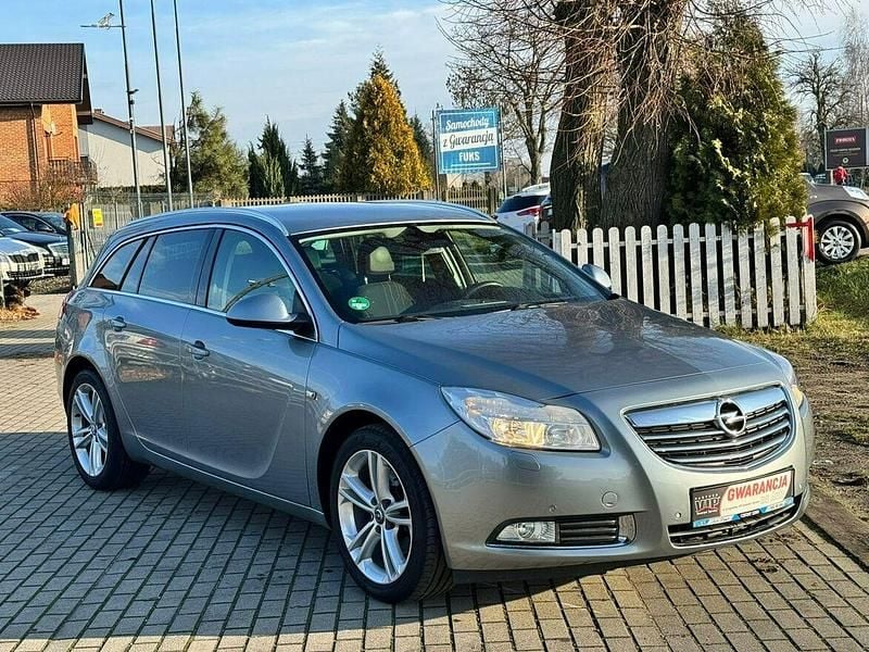 Szary Używany 2012 Opel Insignia Kombi | 21 900 zł (Uczciwa cena) - Obraz 1/4
