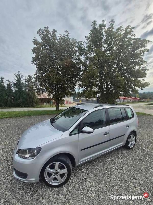 Używany 2010 VW Touran Minivan | 17 900 zł (Uczciwa cena) - Obraz 1/4
