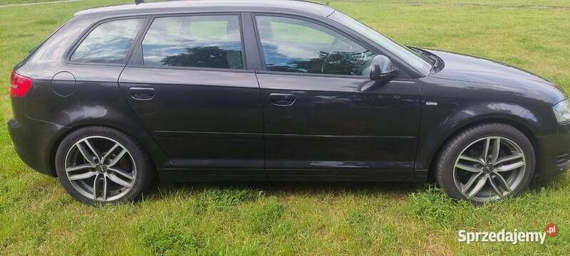 Używany Audi A3 S-Line 140 KM (102 kW) 2010 Czarny Sedan/Limuzyna