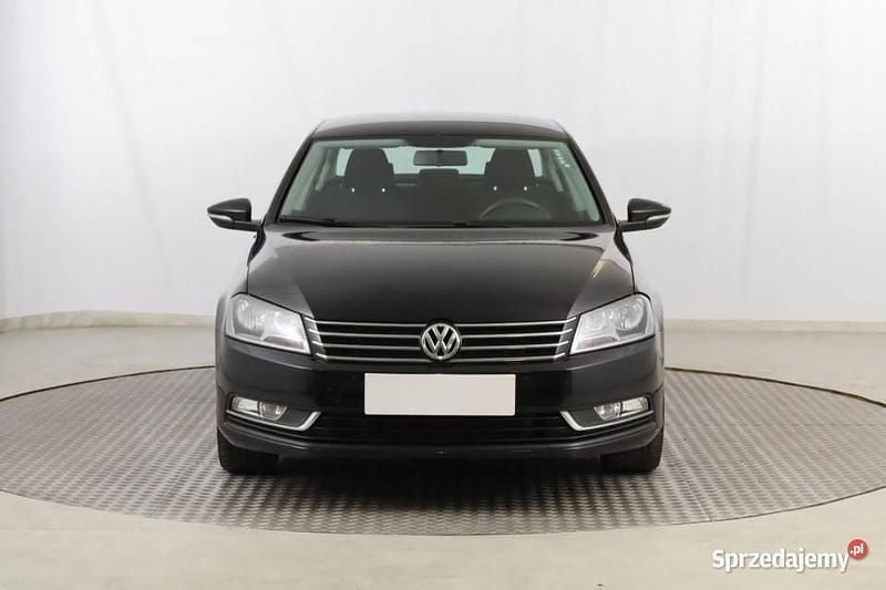 Czarny Używany 2011 VW Passat Sedan/Limuzyna | 23 499 zł (Uczciwa cena) - Obraz 1/4