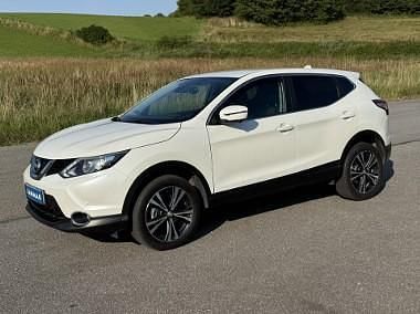 Biały Używany 2017 Nissan Qashqai 360º SUV | 62 500 zł (Dość drogi) - Obraz 1/4