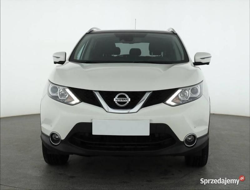Używany Nissan Qashqai 116 KM (85 kW) 2016 Biały SUV