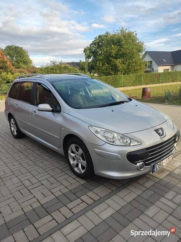 Srebrny Używany 2006 Peugeot 307 Kombi | 5700 zł (Uczciwa cena) - Obraz 1/4