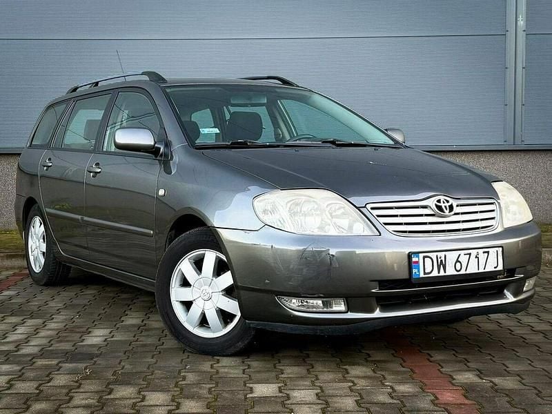 Czarny Używany 2004 Toyota Corolla Kombi | 4300 zł (Super Cena) - Obraz 1/4