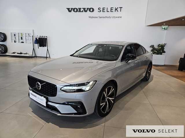 Srebrny Używany 2023 Volvo S90 Sedan/Limuzyna | 214 900 zł (Dość drogi) - Obraz 1/3