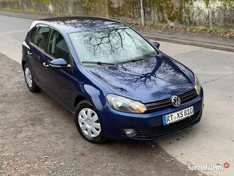 Granatowy Używany 2010 VW Golf VI Hatchback | 15 000 zł (Dobra cena) - Obraz 1/4