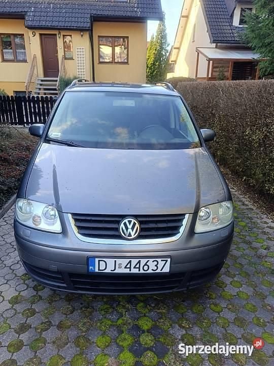 Używany VW Touran 2006 Szary Minivan