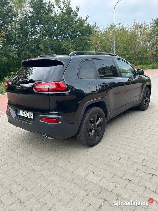 Używany Jeep Cherokee 2016 Czarny SUV