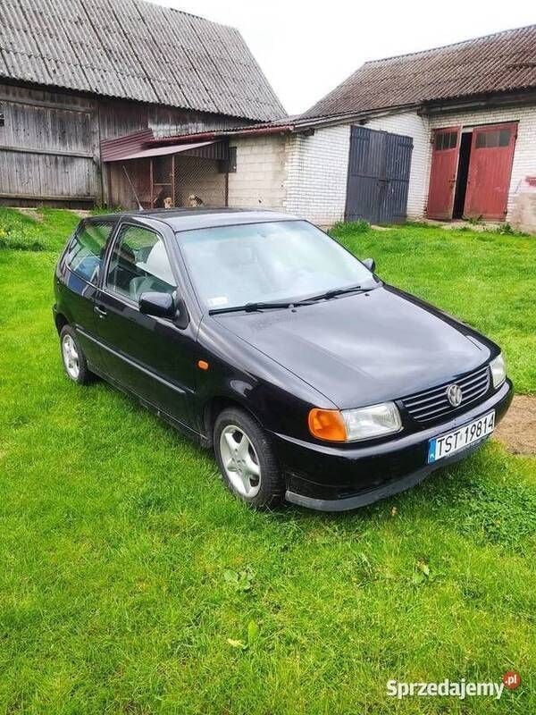 Czarny Używany 1999 VW Polo Hatchback | 3000 zł (Uczciwa cena) - Obraz 1/3