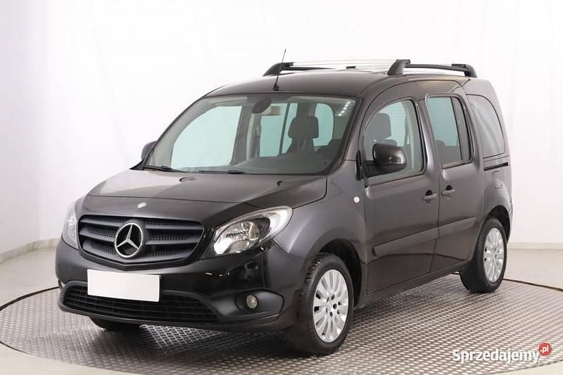 Używany Mercedes Citan 111 2018 Czarny Pickup