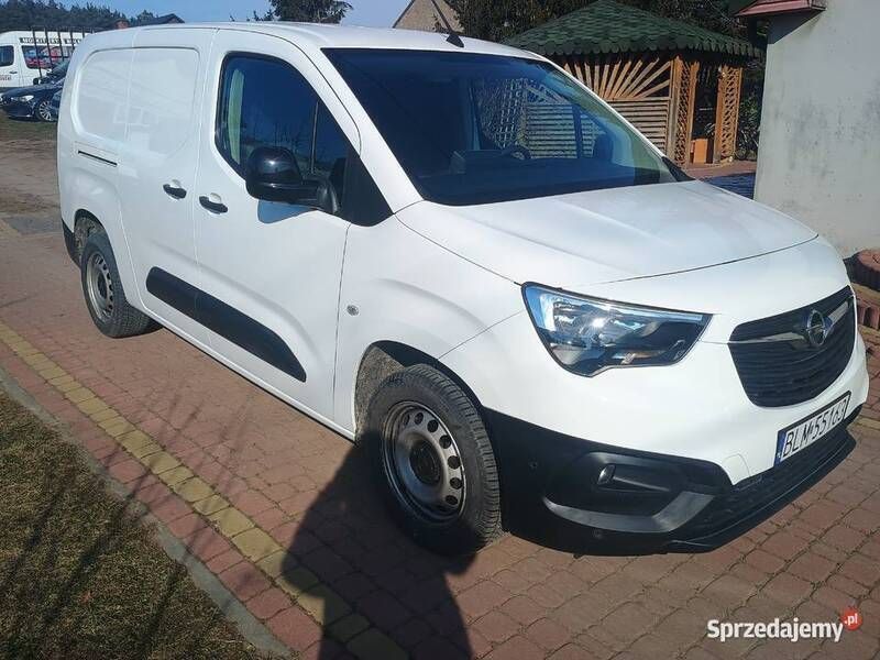 Biały Używany 2021 Opel Combo Minivan | 62 999 zł (Drogi) - Obraz 1/4