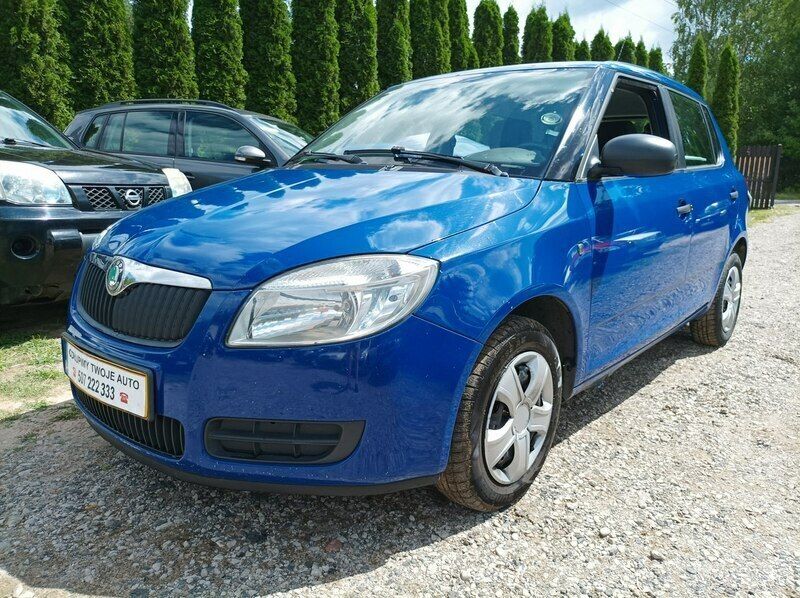 Używany Skoda Fabia 70 KM (51 kW) 2009 Niebieski Hatchback