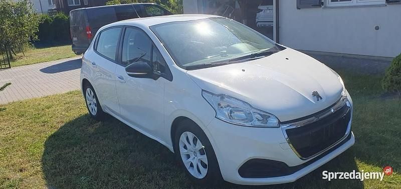 Używany 2017 Peugeot 2008 SUV | 25 900 zł (Super Cena) - Obraz 1/4