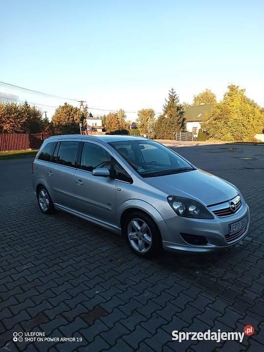 Srebrny Używany 2008 Opel Zafira OPC Kombi | 14 900 zł (Uczciwa cena) - Obraz 1/4
