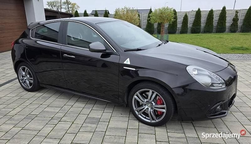 Używany 2014 Alfa Romeo Giulietta Quadrifoglio Verde Hatchback | 50 000 zł - Obraz 1/4