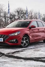 Używany Hyundai i30 116 KM (85 kW) 2021 Czerwony Kombi