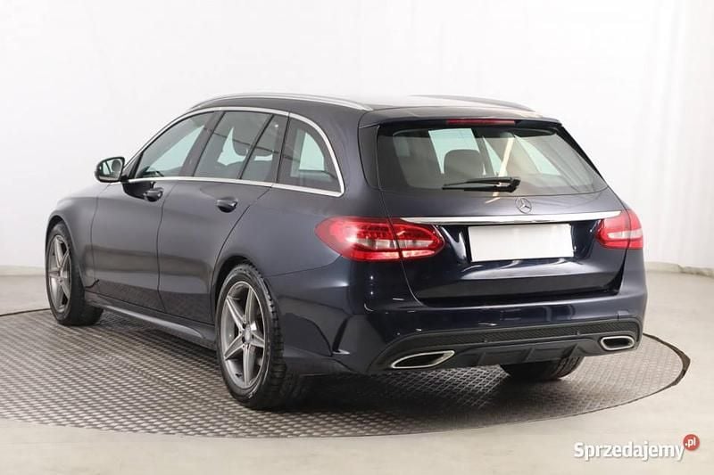 Używany Mercedes C200 2016 Niebieski Kombi