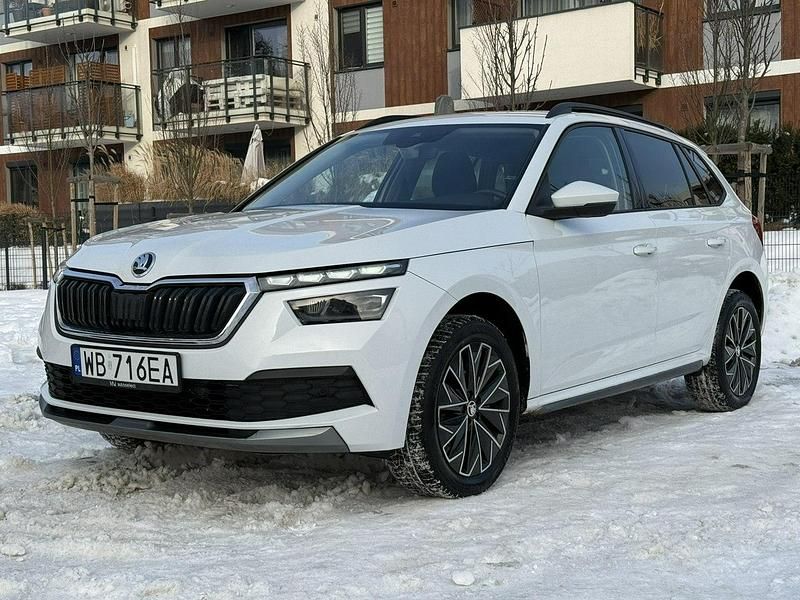Biały Używany 2022 Skoda Kamiq SUV | 74 800 zł (Uczciwa cena) - Obraz 1/4