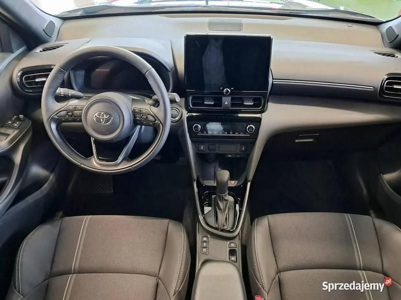 Szary (metalik) Nowe 2025 Toyota Yaris Hybrid Executive SUV | 123 299 zł (Super Cena) - Obraz 1/4