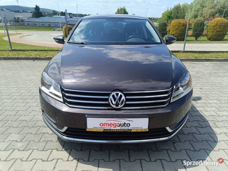 Szary Używany 2011 VW Passat Sedan/Limuzyna | 41 000 zł (Drogi) - Obraz 1/4