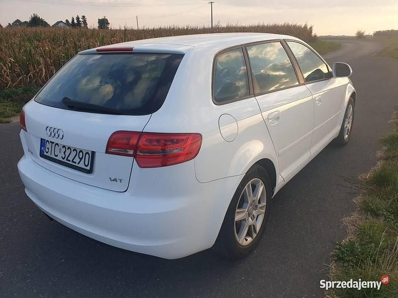 Biały Używany 2009 Audi A3 Sedan/Limuzyna | 23 000 zł (Uczciwa cena) - Obraz 1/4