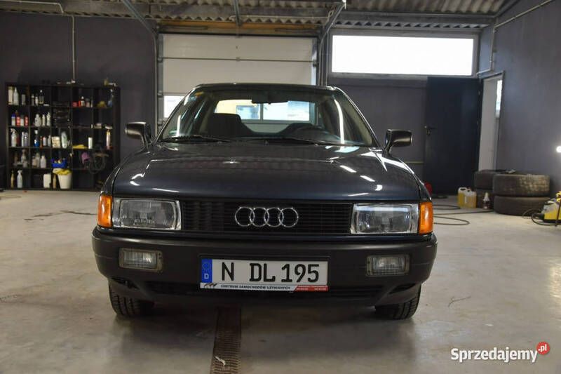 Niebieski Używany 1989 Audi 80 Sedan/Limuzyna | 10 900 zł - Obraz 1/4