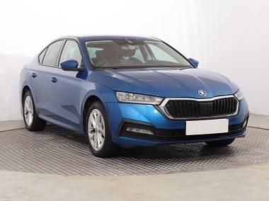 Niebieski Używany 2022 Skoda Octavia Hatchback | 74 999 zł (Uczciwa cena) - Obraz 1/4
