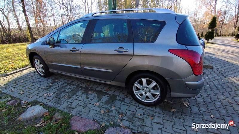 Używany 2008 Peugeot 308 SW Kombi | 9700 zł - Obraz 1/4