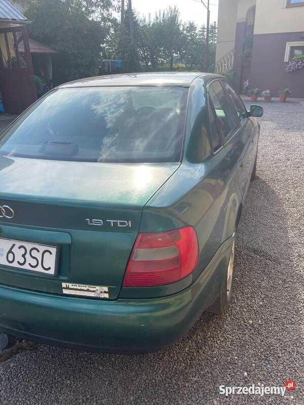Używany Audi A4 1997 Zielony Sedan/Limuzyna